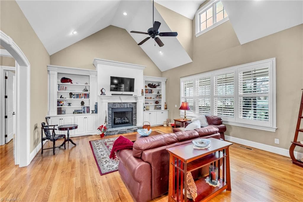 Stick/Site Built at 6803 River Farm Drive, Oak Ridge NC 27310, Oak Ridge, photo 13 of 88
