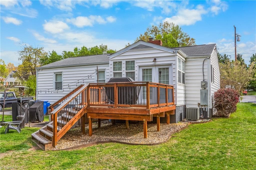 Stick/Site Built at 219 Hastings Drive, Kernersville NC 27284, photo 23 of 29