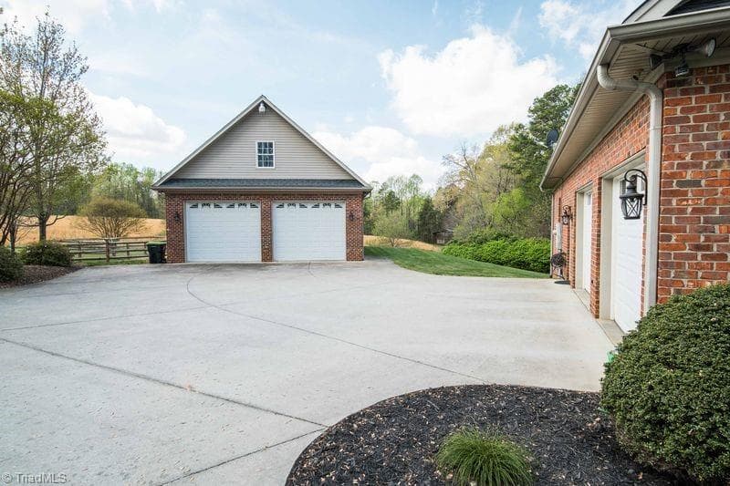 Stick/Site Built at 848 Hebron Church Road, Winston-Salem NC 27107, Winston-Salem, photo 3 of 50