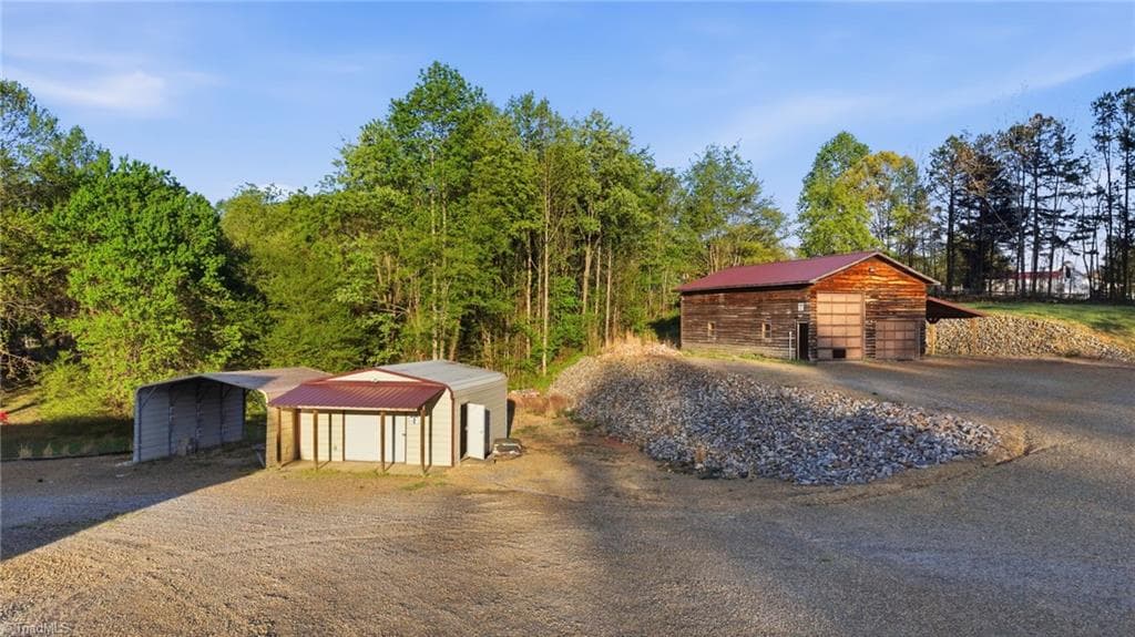 Office at 125 Woodhaven Road, North Wilkesboro NC 28659, photo 3 of 28