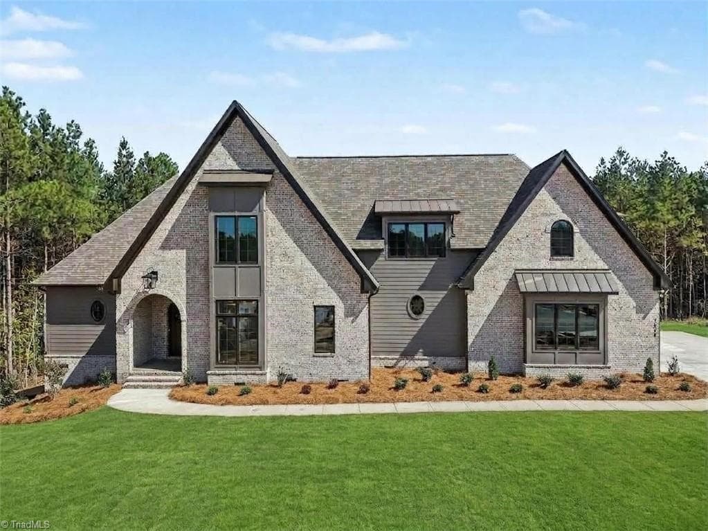 7685 Manderley Drive, Oak Ridge NC 27310