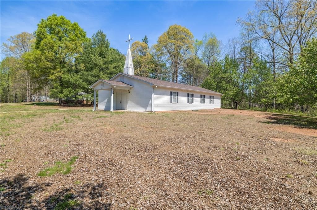 Remarks at 121 Ellis Road, Mayodan NC 27027, photo 4 of 27