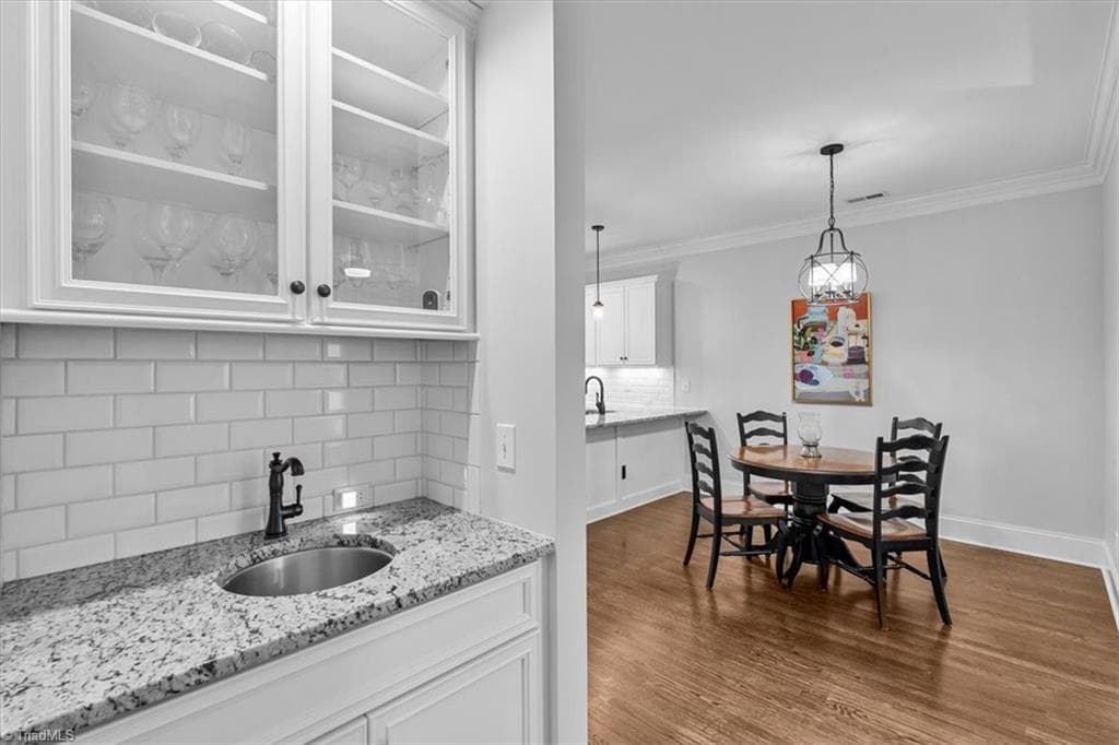 Stick/Site Built at 8 Blakeney Place, Greensboro NC 27408, photo 19 of 50