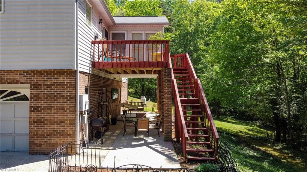 Stick/Site Built at 1495 Devaux Road, Rural Hall NC 27045, photo 6 of 41