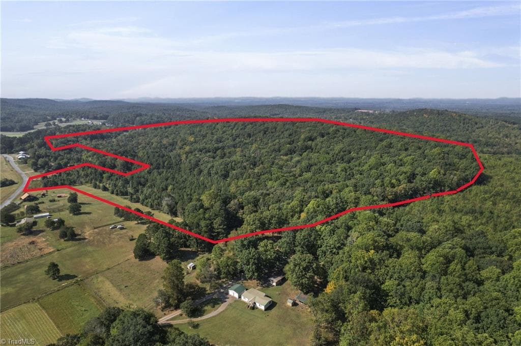 Stick/Site Built at 2272-A Doul Mountain Road, Asheboro NC 27205, photo 16 of 24