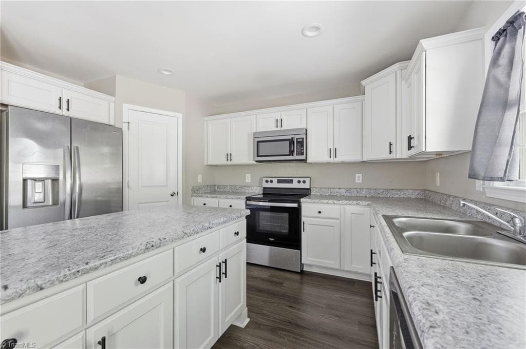 Stick/Site Built at 1592 Brookdale Drive, Asheboro NC 27205, photo 16 of 40