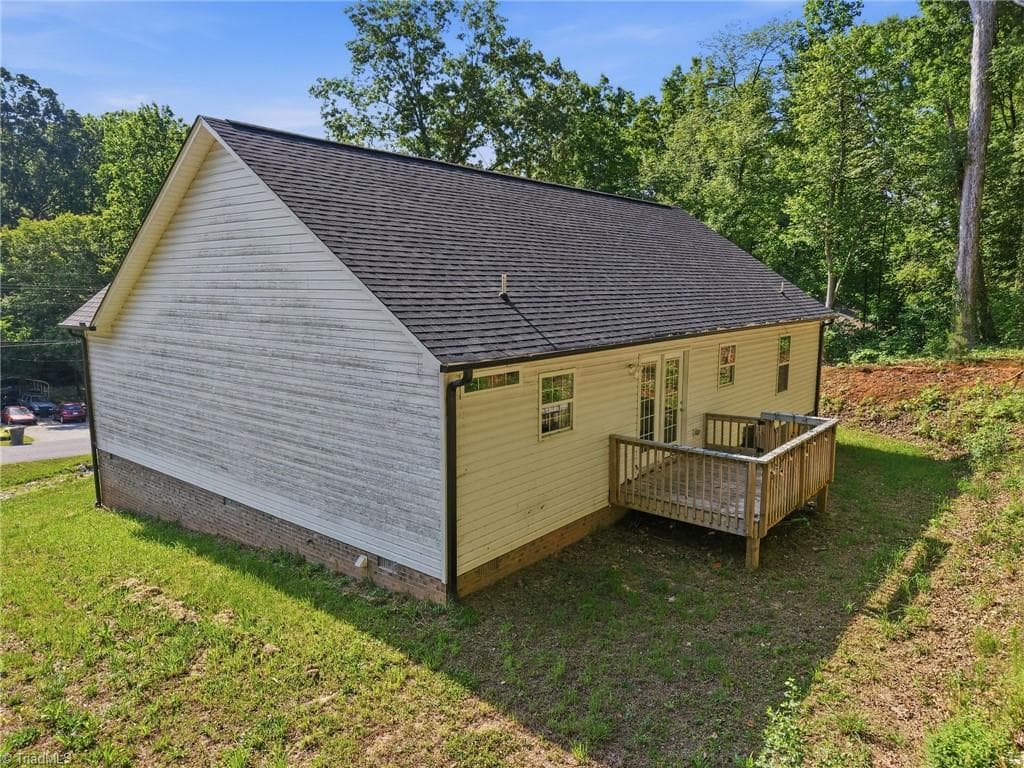 Stick/Site Built at 1592 Brookdale Drive, Asheboro NC 27205, photo 33 of 40