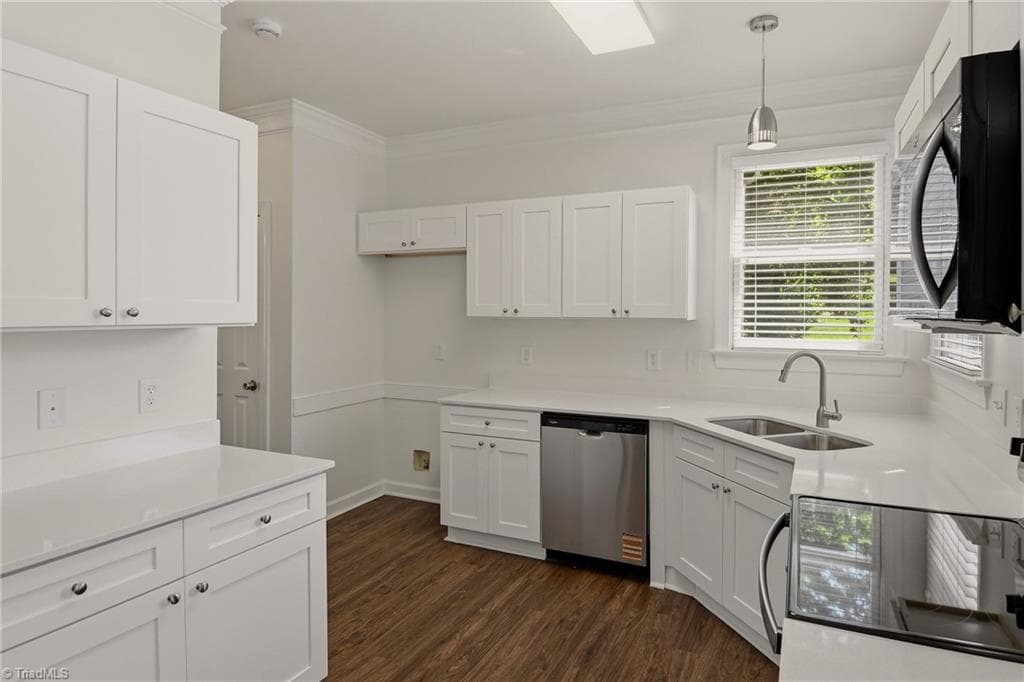 Stick/Site Built at 471 Kingsmill Drive, Advance NC 27006, photo 15 of 33