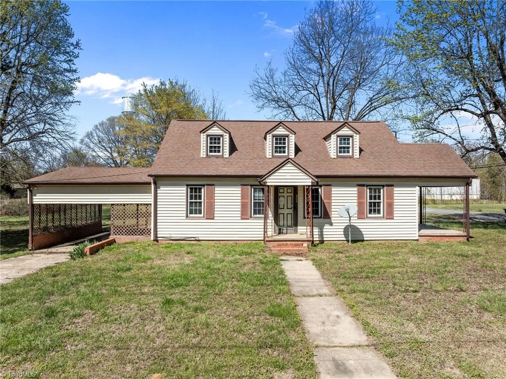 204 W Brower Avenue, Liberty NC 27298