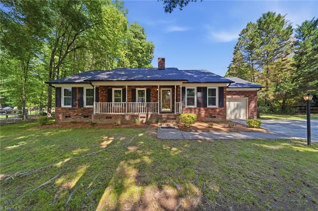 617 Autumn Drive, Harrisburg NC 28075