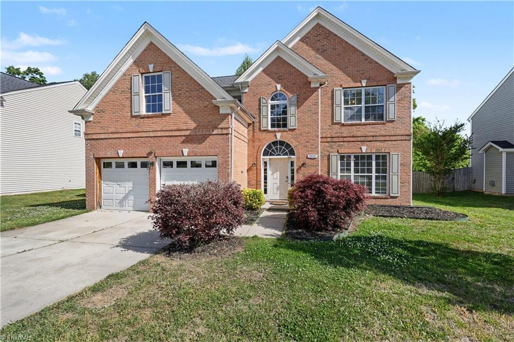 1579 Pondhaven Drive, High Point NC 27265