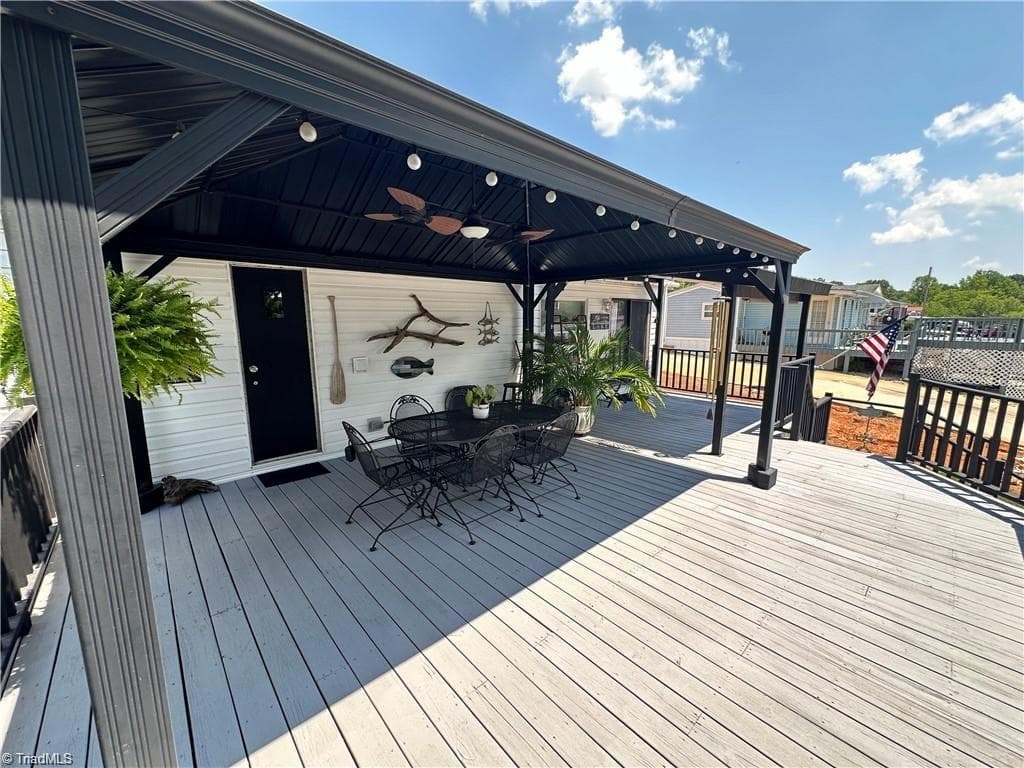 Manufactured Home at 120 Elm Street, New London NC 28127, photo 26 of 50