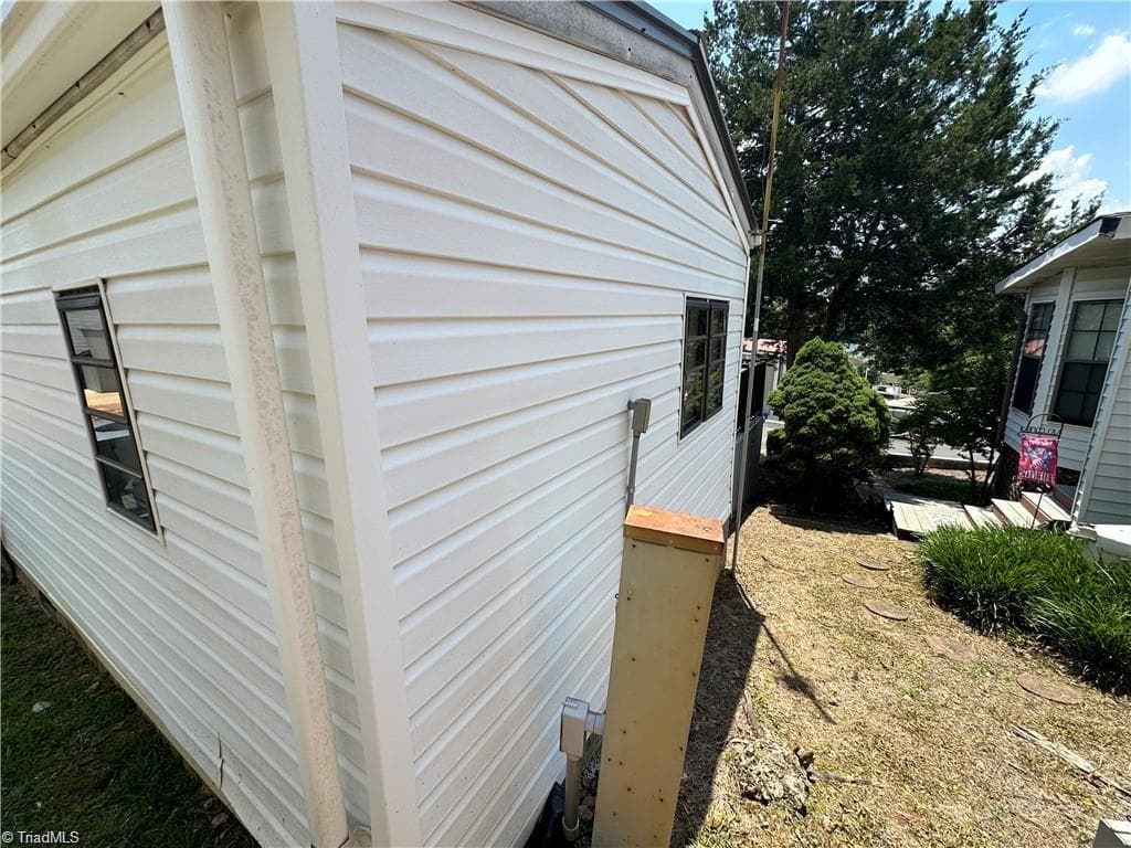 Manufactured Home at 120 Elm Street, New London NC 28127, photo 33 of 50