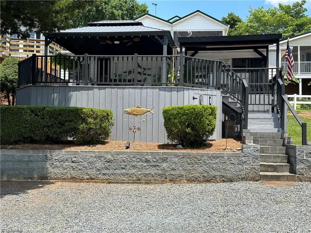 Manufactured Home at 120 Elm Street, New London NC 28127, photo 29 of 50