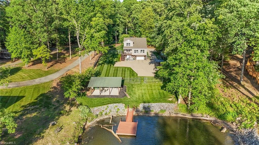 Stick/Site Built at 710 Riverwood Drive, Lexington NC 27292, Lexington, photo 2 of 26