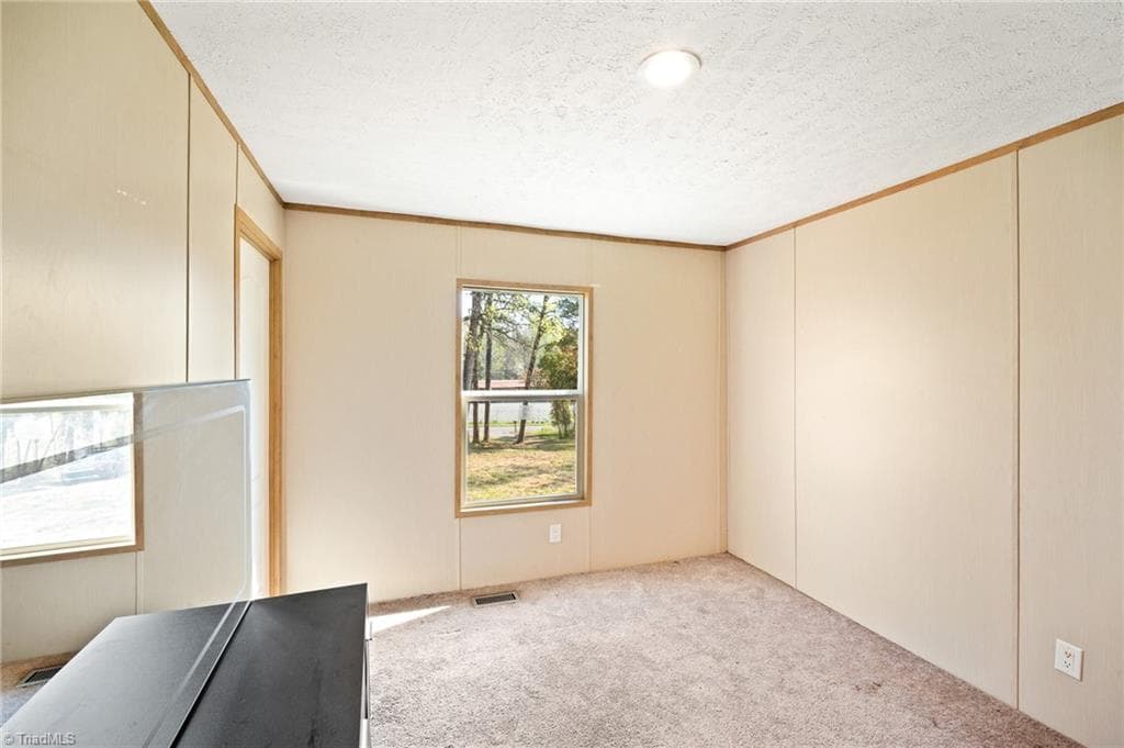Manufactured Home at 848 Wafford Road, Lexington NC 27292, Lexington, photo 12 of 29