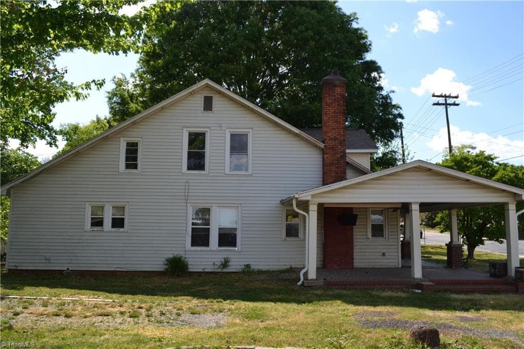 Remarks at 100 E Academy Street, Madison NC 27025, photo 4 of 21