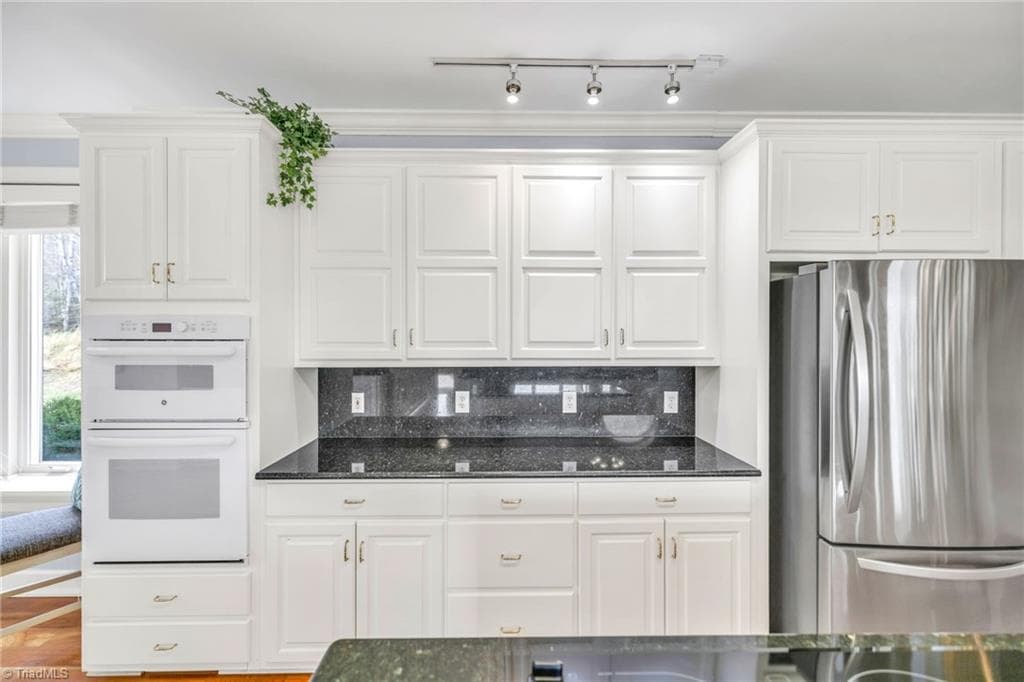 Stick/Site Built at 361 Osprey Place, West Jefferson NC 28694, photo 11 of 48