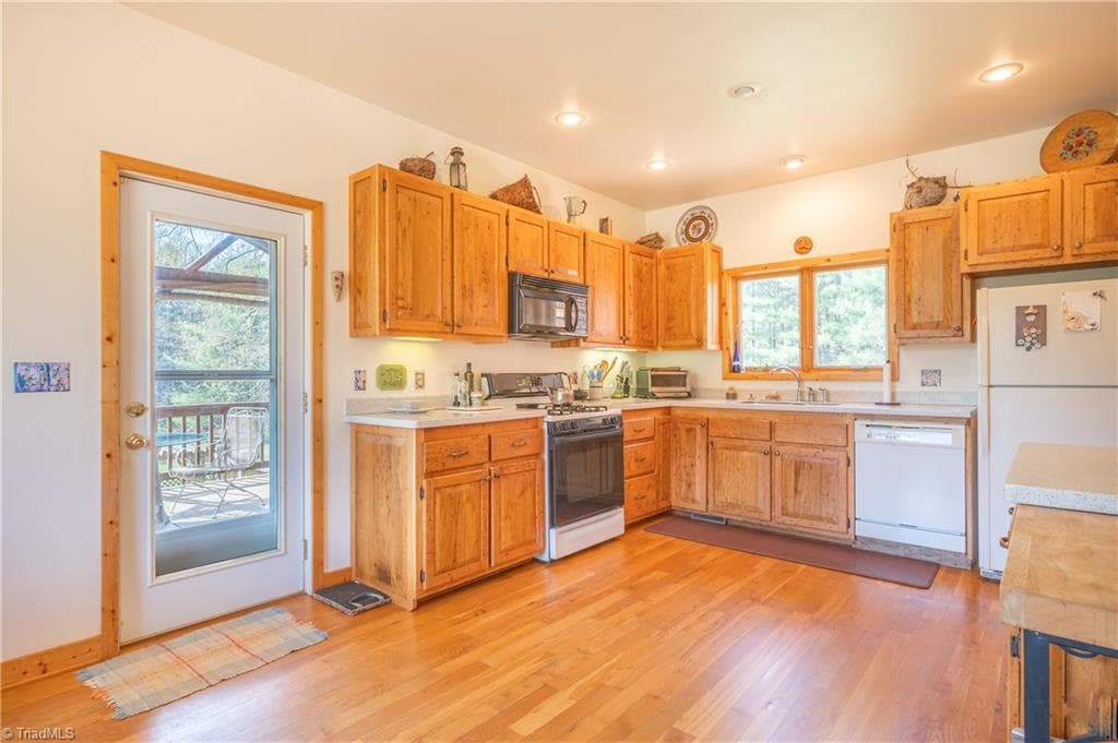 Stick/Site Built at 931 Maple Shade Road, Laurel Fork VA 24352, Laurel Fork, photo 18 of 50