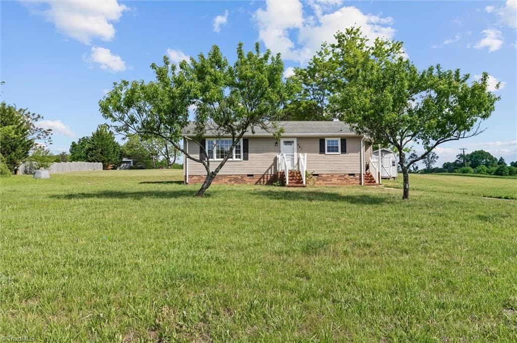 Stick/Site Built at 861 Creed Road, Ararat NC 27007, photo 3 of 18