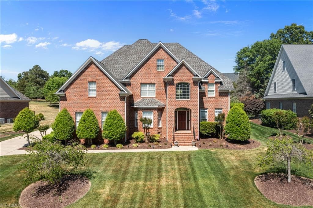 736 Meadowood Drive, Burlington NC 27215