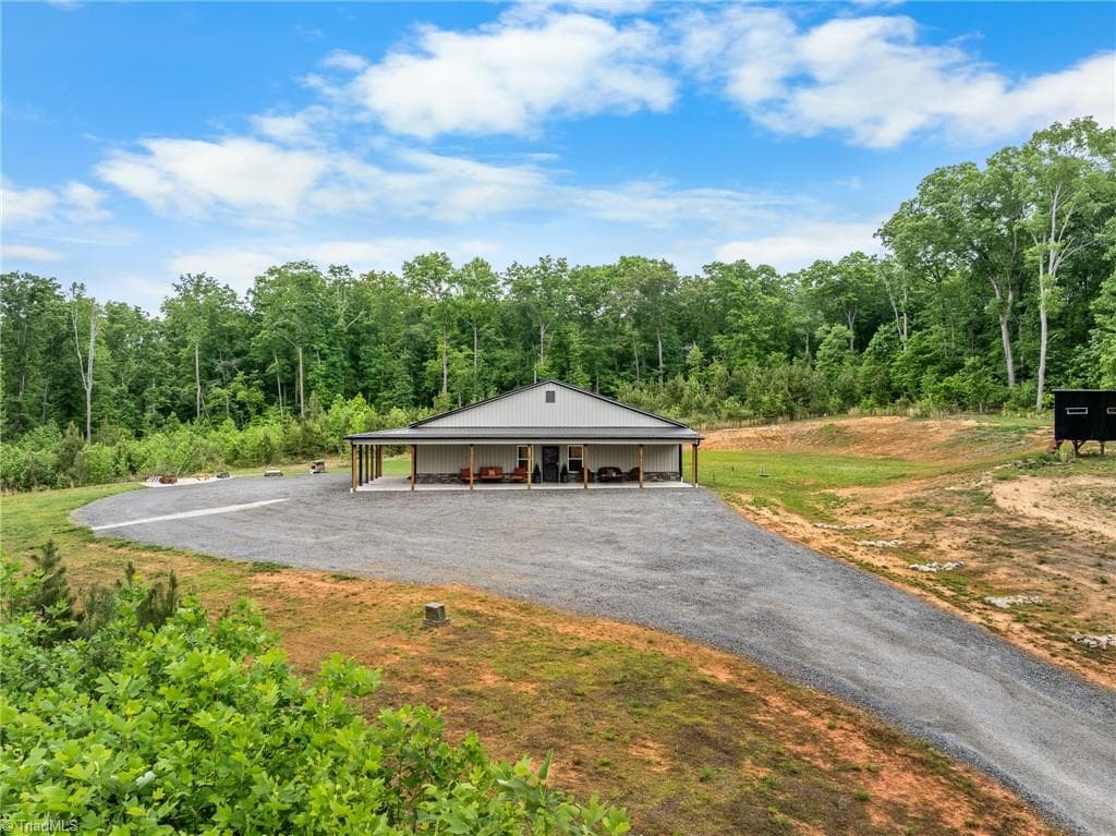 Stick/Site Built at 160 Riverwood Drive, Lexington NC 27292, Lexington, photo 2 of 42