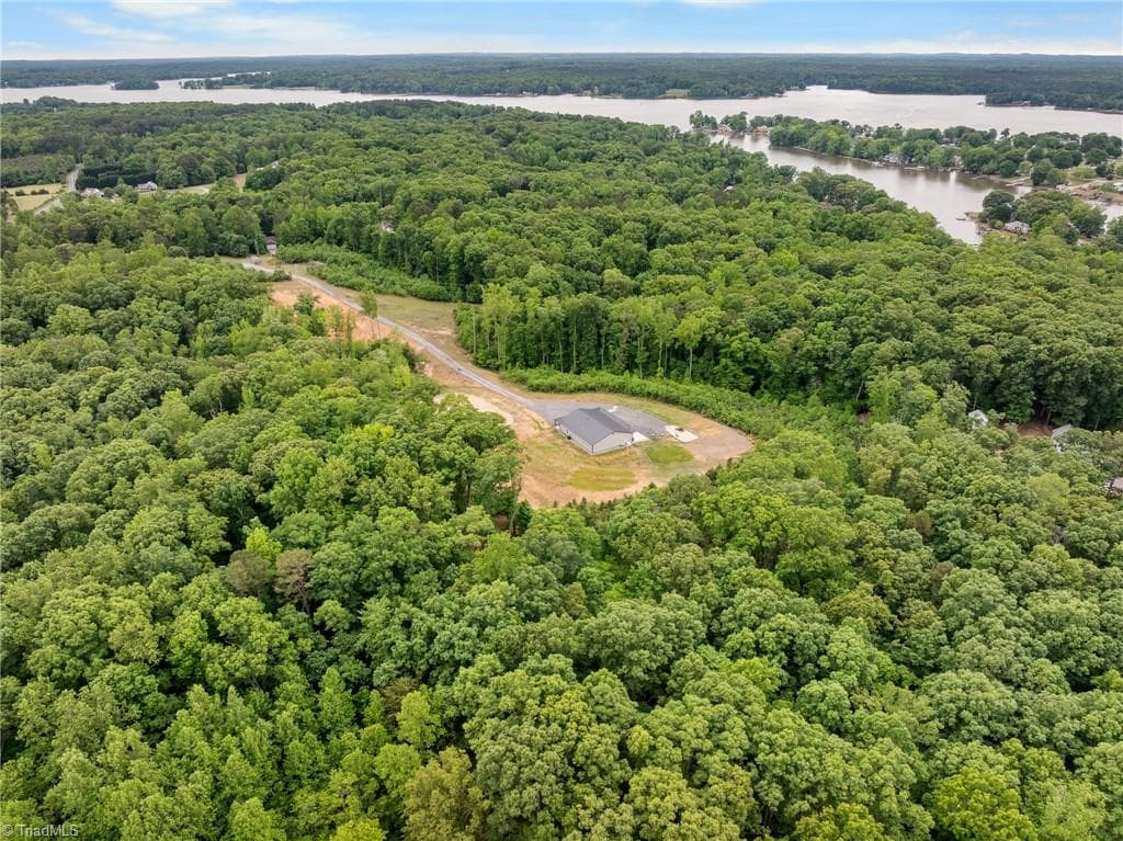 Stick/Site Built at 160 Riverwood Drive, Lexington NC 27292, Lexington, photo 10 of 42