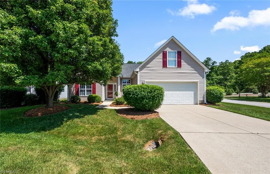 130 Salem Ridge Court, Clemmons NC 27012