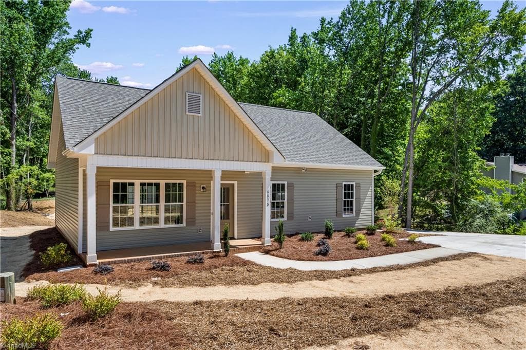 5575 Marty Lane, Clemmons NC 27012
