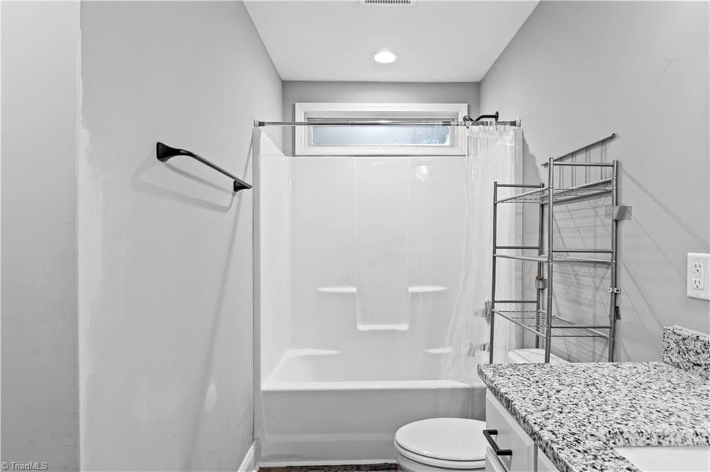 Stick/Site Built at 100 Hillside Drive, Thomasville NC 27360, photo 15 of 27