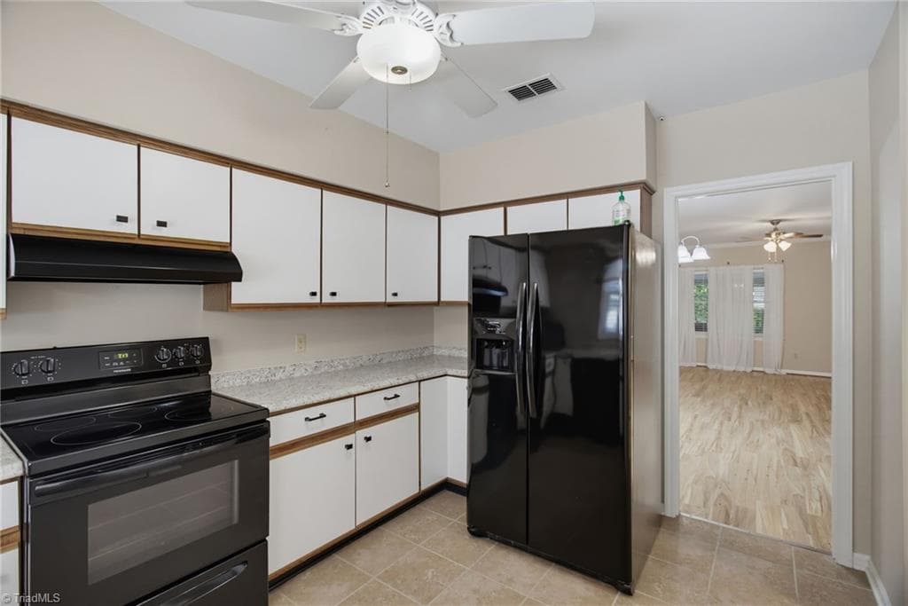Kitchen - 765 Oakland Drive # C, Elkin NC 28621, Elkin