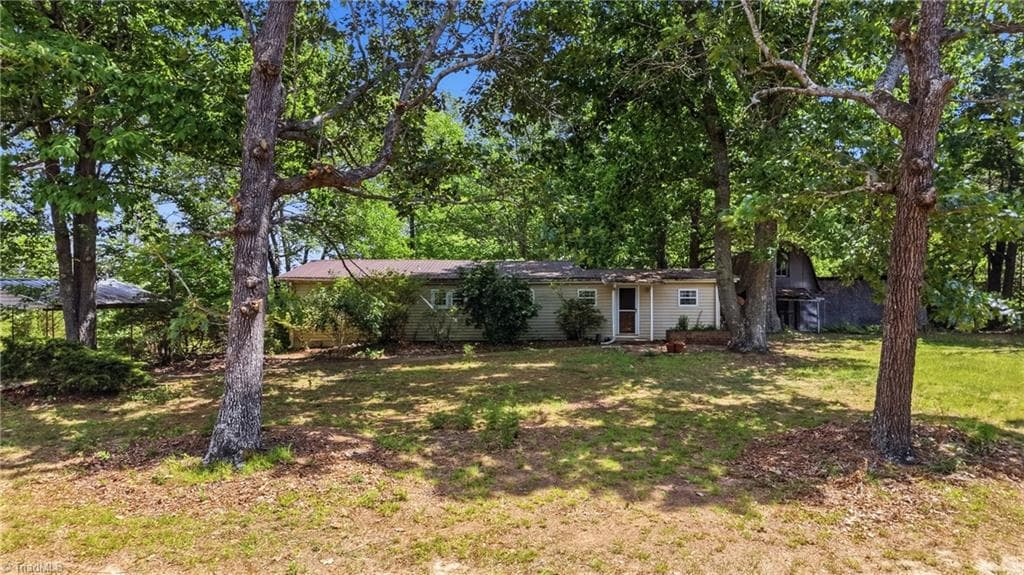 2974 Cid Road, Lexington NC 27292