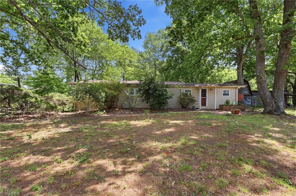 Manufactured Home at 2974 Cid Road, Lexington NC 27292, Lexington, photo 59 of 62
