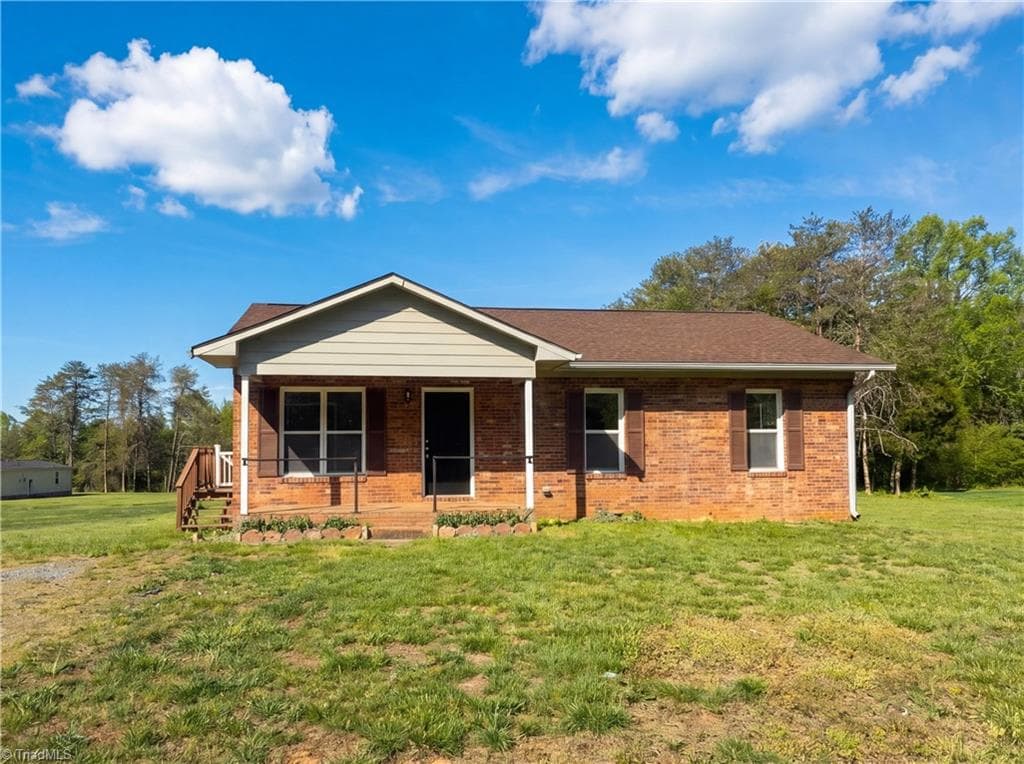 4278 NC Highway 89 E, Walnut Cove NC 27052
