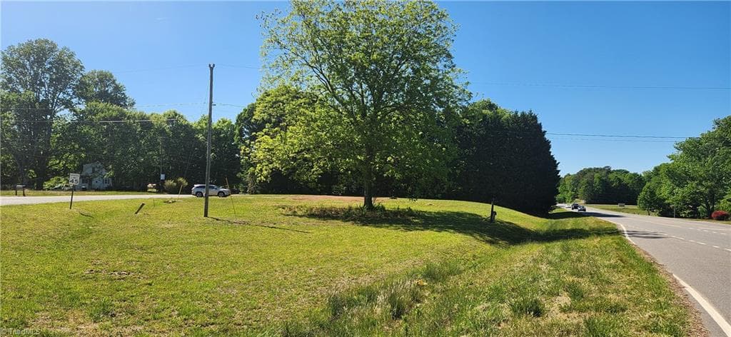 Remarks at 2493 Old Highway 21, State Road NC 28676, State Road, photo 6 of 14