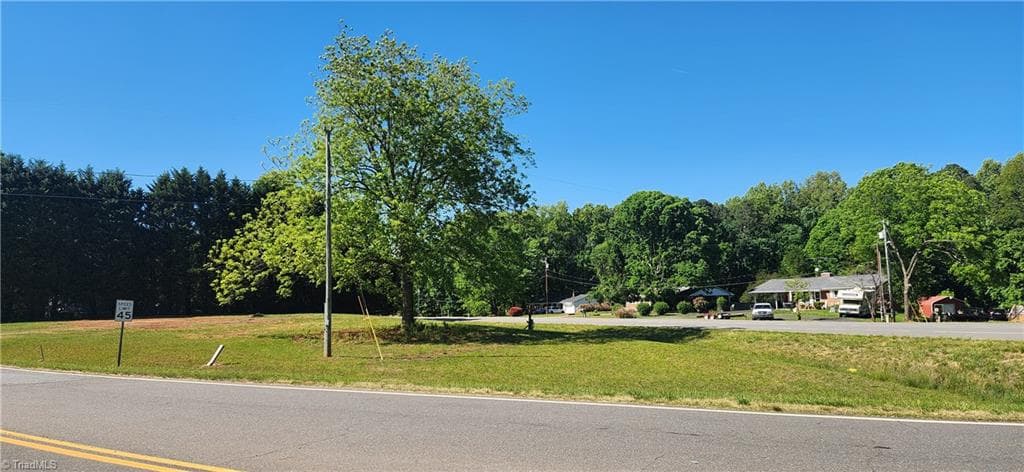 Remarks at 2493 Old Highway 21, State Road NC 28676, State Road, photo 3 of 14