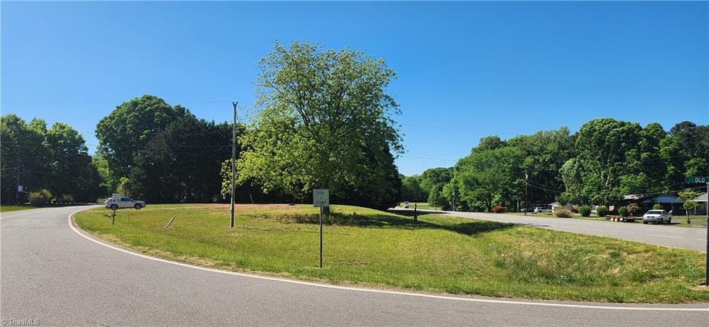 Remarks at 2493 Old Highway 21, State Road NC 28676, State Road, photo 4 of 14