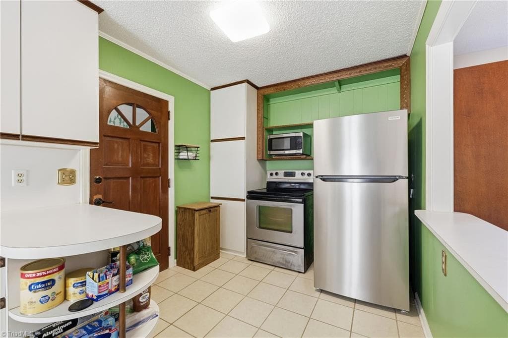 Stick/Site Built at 5265 Sweetwater Court, Greensboro NC 27407, photo 7 of 24