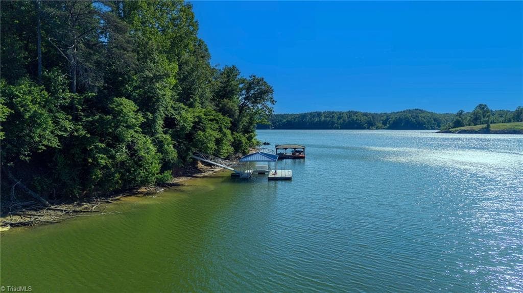 Stick/Site Built at 318 Heron Point Drive, Wilkesboro NC 28697, photo 41 of 47