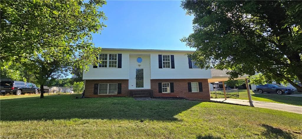 1053 Kentland Drive, King NC 27021