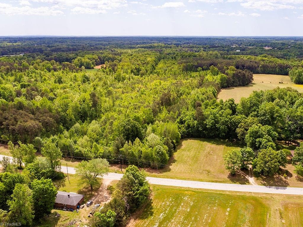 5338 Hicone Road, McLeansville NC 27301