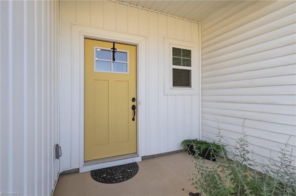 Stick/Site Built at 917 Cannon Crossing Circle, Greensboro NC 27410, photo 2 of 31