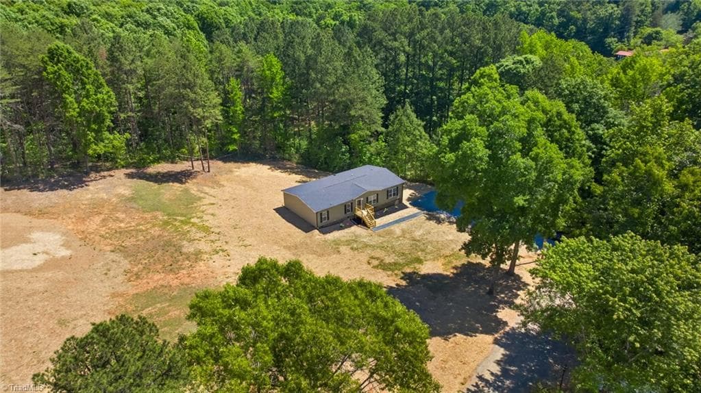Manufactured Home at 170 Harvick Lane, Lexington NC 27292, Lexington, photo 43 of 43