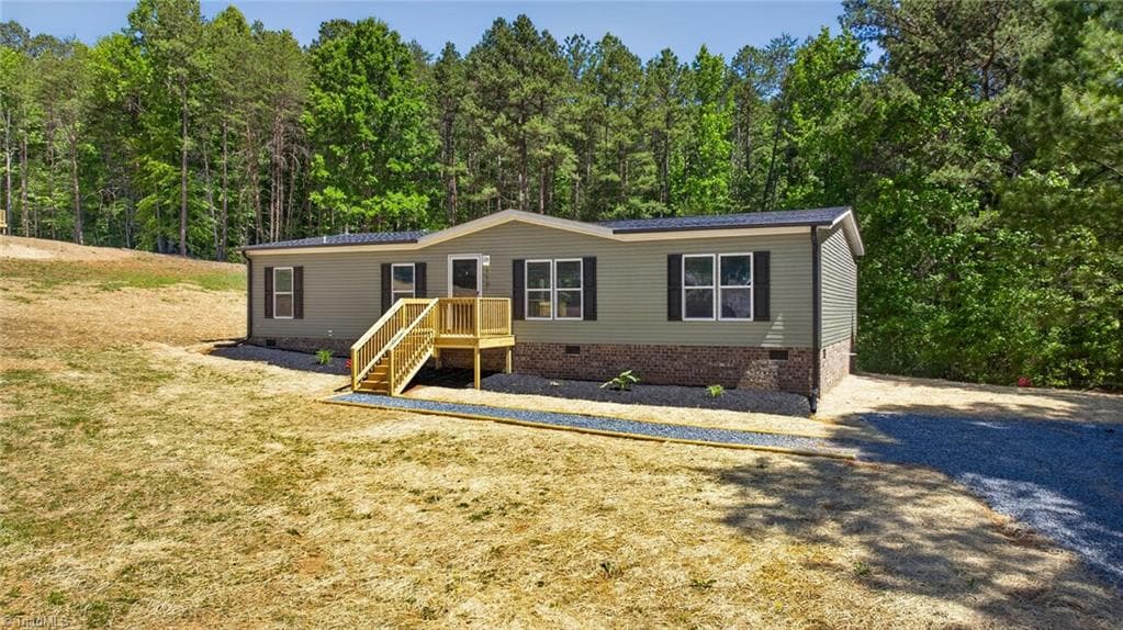 Manufactured Home at 170 Harvick Lane, Lexington NC 27292, Lexington, photo 5 of 43