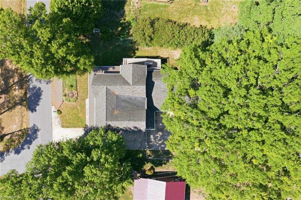 Stick/Site Built at 206 3rd Avenue, Taylorsville NC 28681, Taylorsville, photo 10 of 42