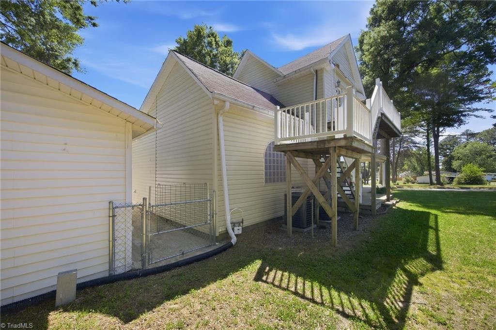 Stick/Site Built at 206 3rd Avenue, Taylorsville NC 28681, Taylorsville, photo 15 of 42