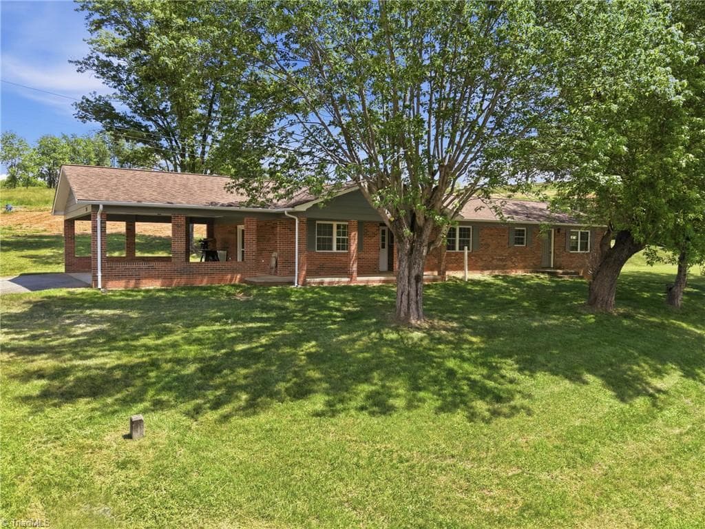 954-1 Parsonsville Road, Purlear NC 28665