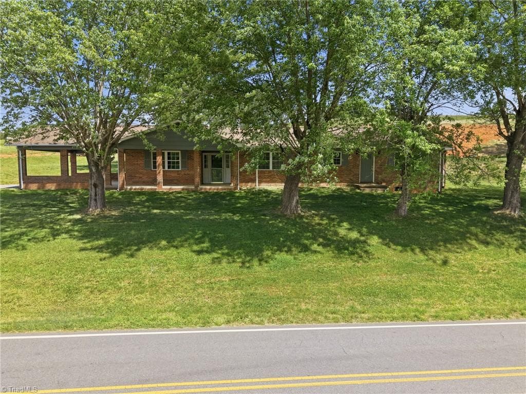 Stick/Site Built at 954-1 Parsonsville Road, Purlear NC 28665, Purlear, photo 5 of 45