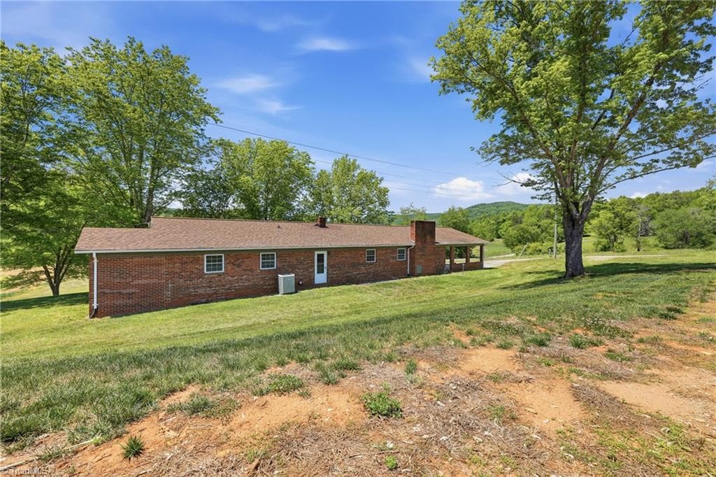 Stick/Site Built at 954-1 Parsonsville Road, Purlear NC 28665, Purlear, photo 11 of 45