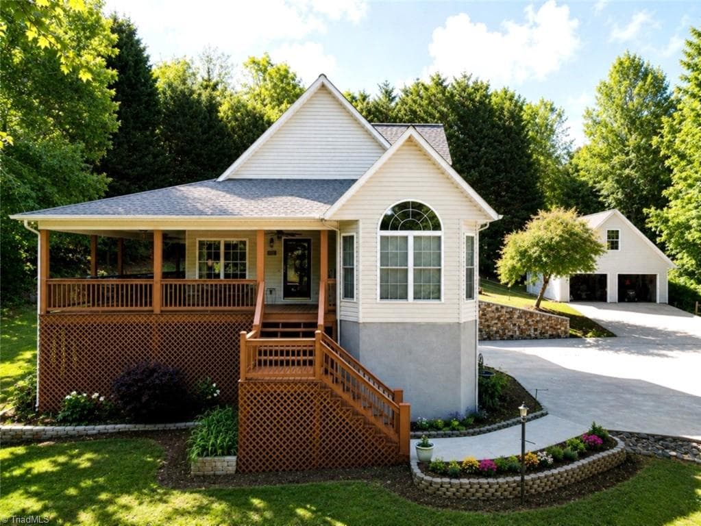 2472 Hamby Mountain Road, Wilkesboro NC 28697